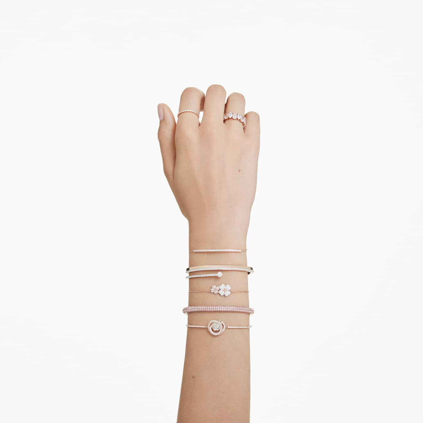 Swarovski Matrix Vittore ring with pear-shaped white crystal and rose gold-tone finish, featuring elegant jewelry design.