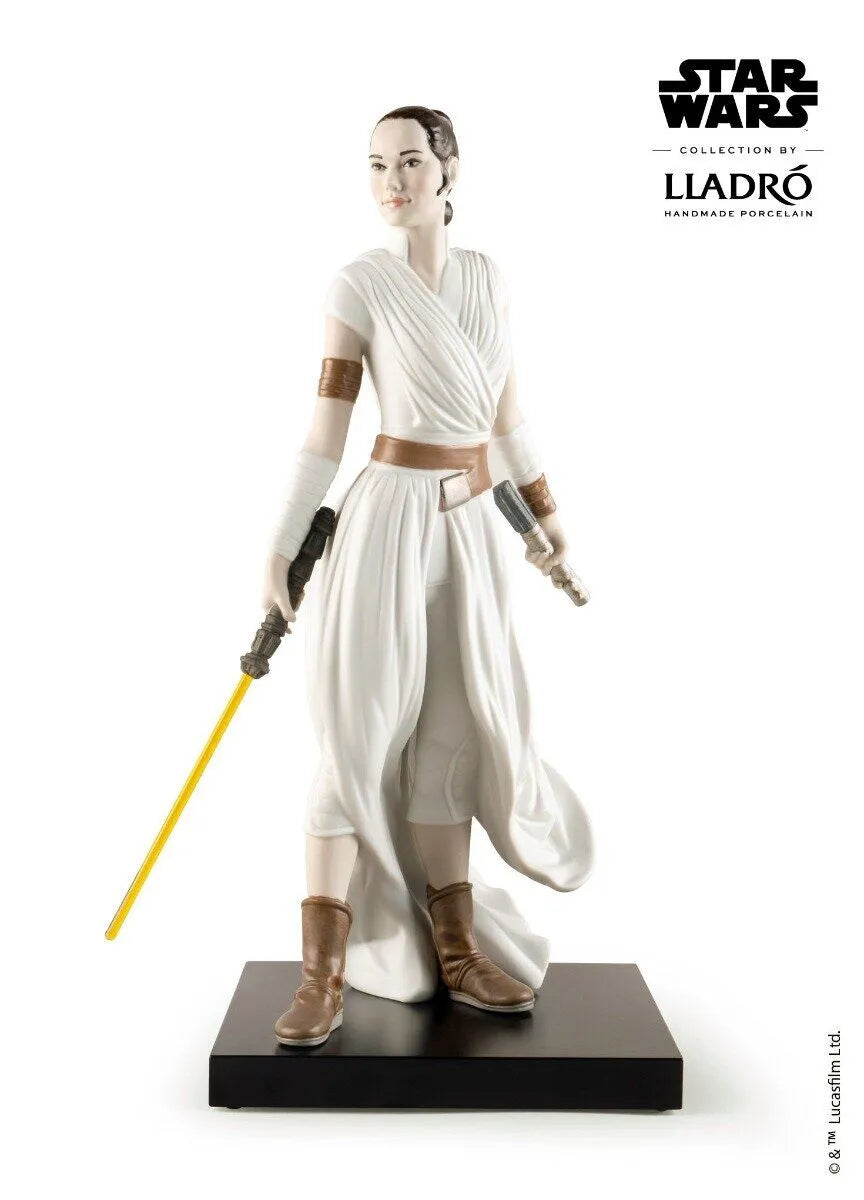 Lladro Rey™ sculpture featuring a detailed porcelain figure of a regal king with flowing robes and a crown.
