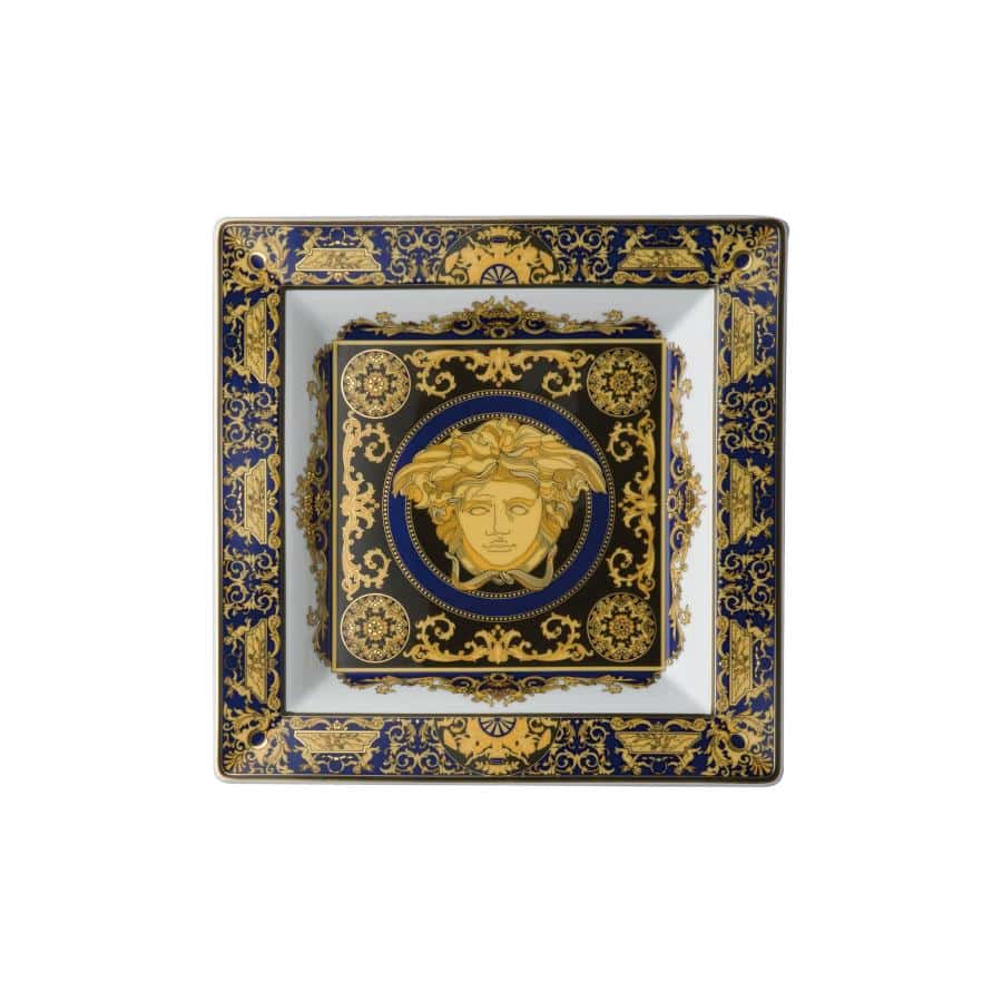 Versace Medusa blue porcelain dish, 22cm, featuring intricate Medusa design and elegant blue pattern on glossy porcelain.