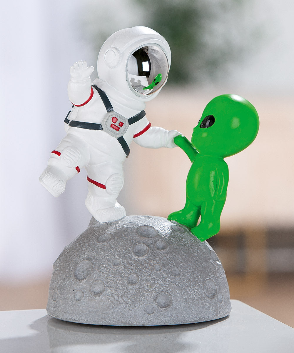 Gilde astronaut alien figure in grey and green Noko resin, detailed sci-fi collectible with an extraterrestrial design.