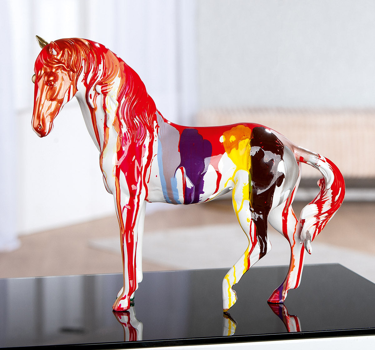 Gilde Cavallo horse figure made of synthetic resin, detailed and artistic, showcasing a realistic horse sculpture.