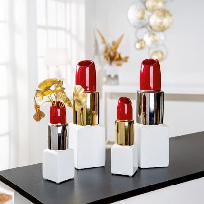 Red and gold Gilde ceramic vase from Milano, 30cm tall with elegant design and glossy finish.