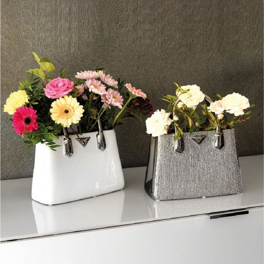 White ceramic Gilde Milan handbag-shaped vase, 26cm tall, with detailed handle design and decorative finish.