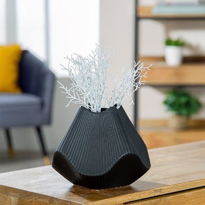 Black Gilde Lamellen ceramic vase, 19cm tall, with a modern lamella design, ideal for contemporary home decor.