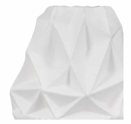 White ceramic Gilde vase standing 25cm tall with a smooth, minimalist design and subtle decorative details.