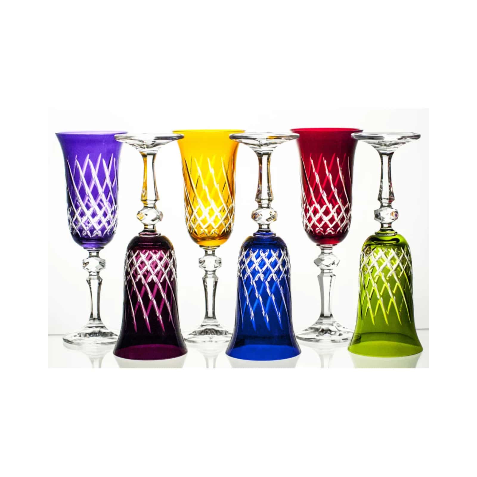 Kolglass Julia Ruby Champagne Flute 150ml, clear glass with red ruby color accents, elegant design for special occasions.