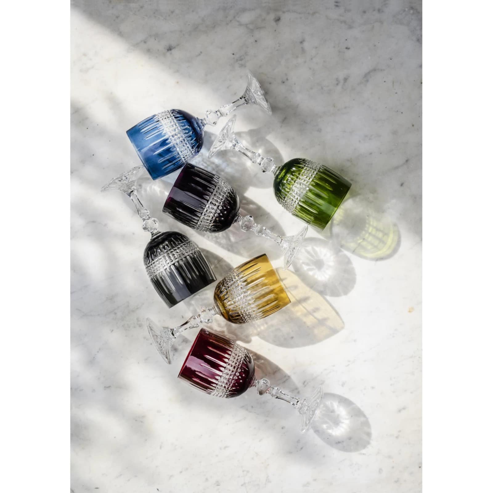 Kolglass Julia wine glass with yellow amber tint, 200ml capacity, showcasing a stylish design perfect for wine enjoyment.