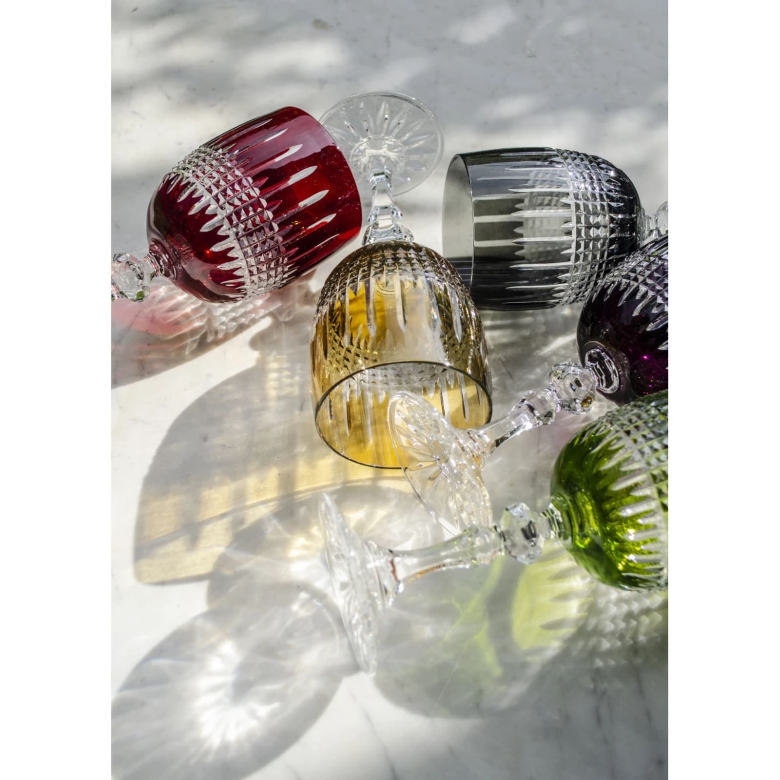 Kolglass Julia Yellow Amber Wine Glass 170ml, elegant stemware for red and white wines, showcasing a yellow amber finish.