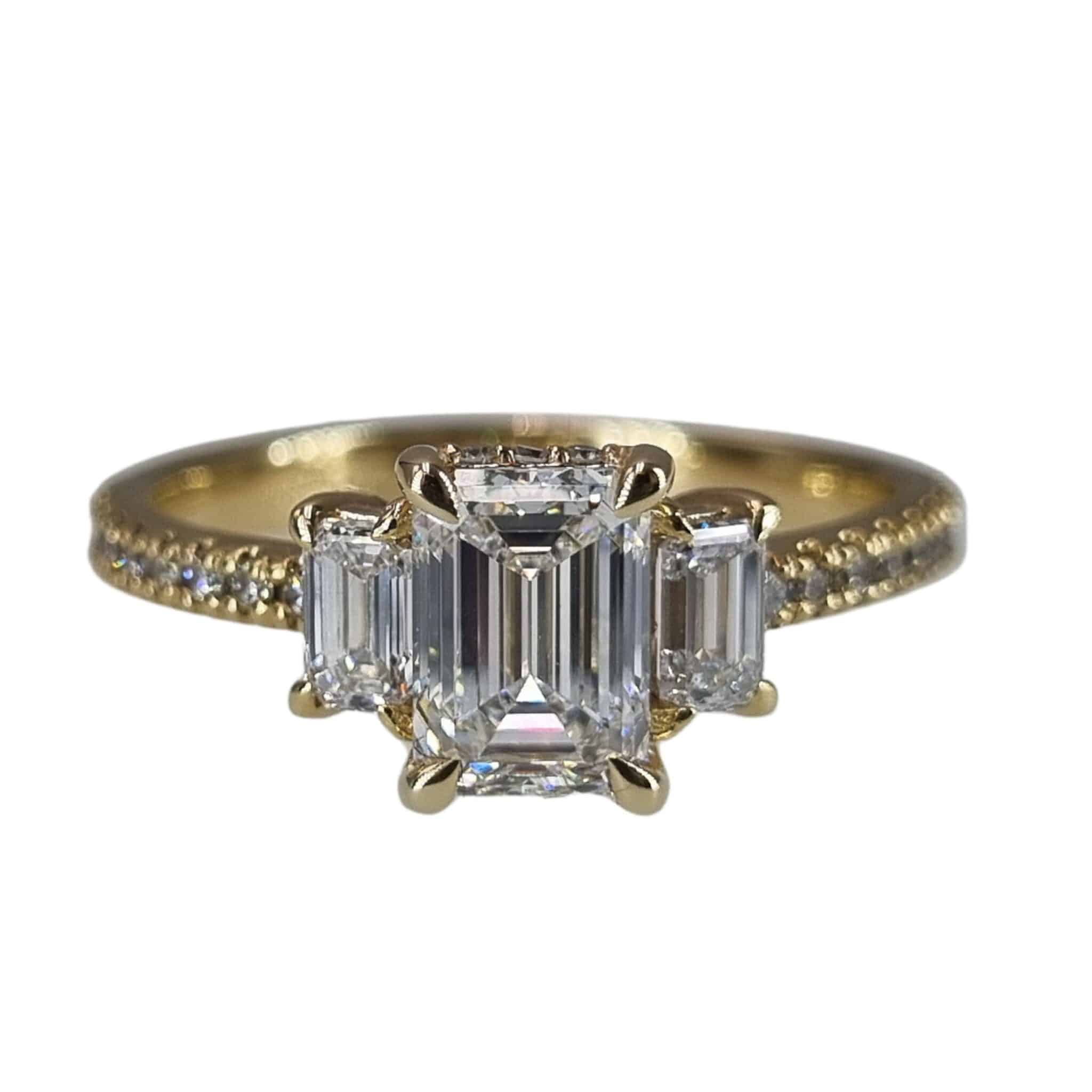 Lab Grown Diamonds 9CT yellow gold 1CT 3-stone engagement ring with sparkling diamonds and elegant design