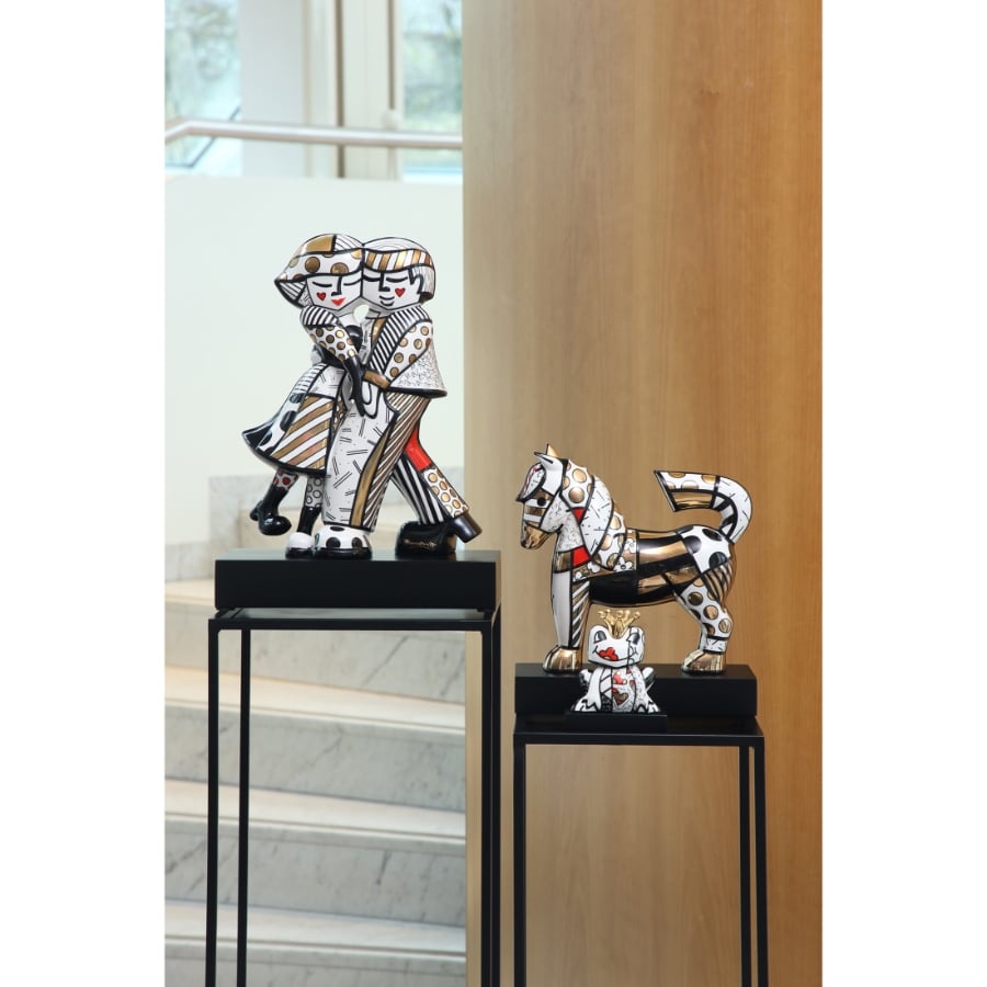 Goebel Figurine Romero Britto Golden Cheek to Cheek -Goebel