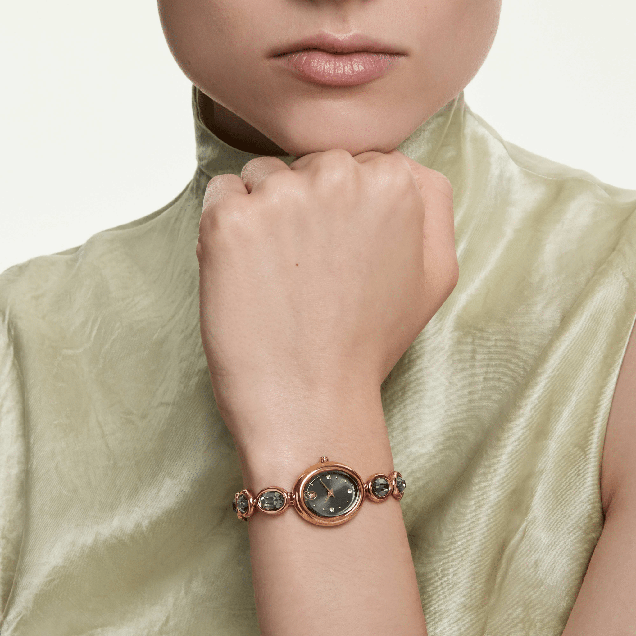 Imber oval watch, Swiss Made, Metal bracelet, Black, Rose gold-tone finish -Swarovski