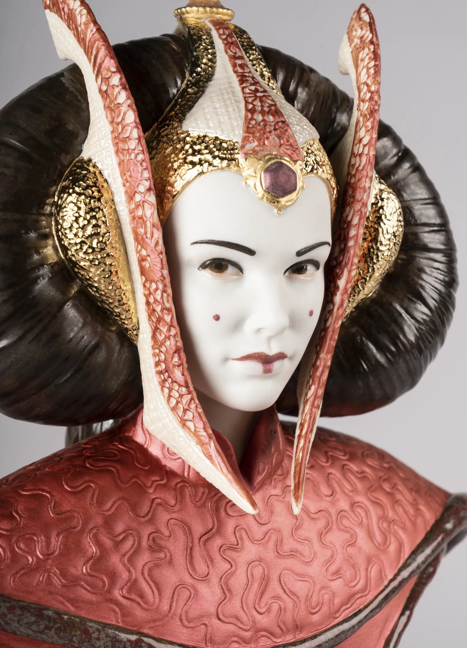 Lladro Queen Amidala™ sculpture in the throne room, limited edition porcelain figurine featuring intricate details and regal pose.