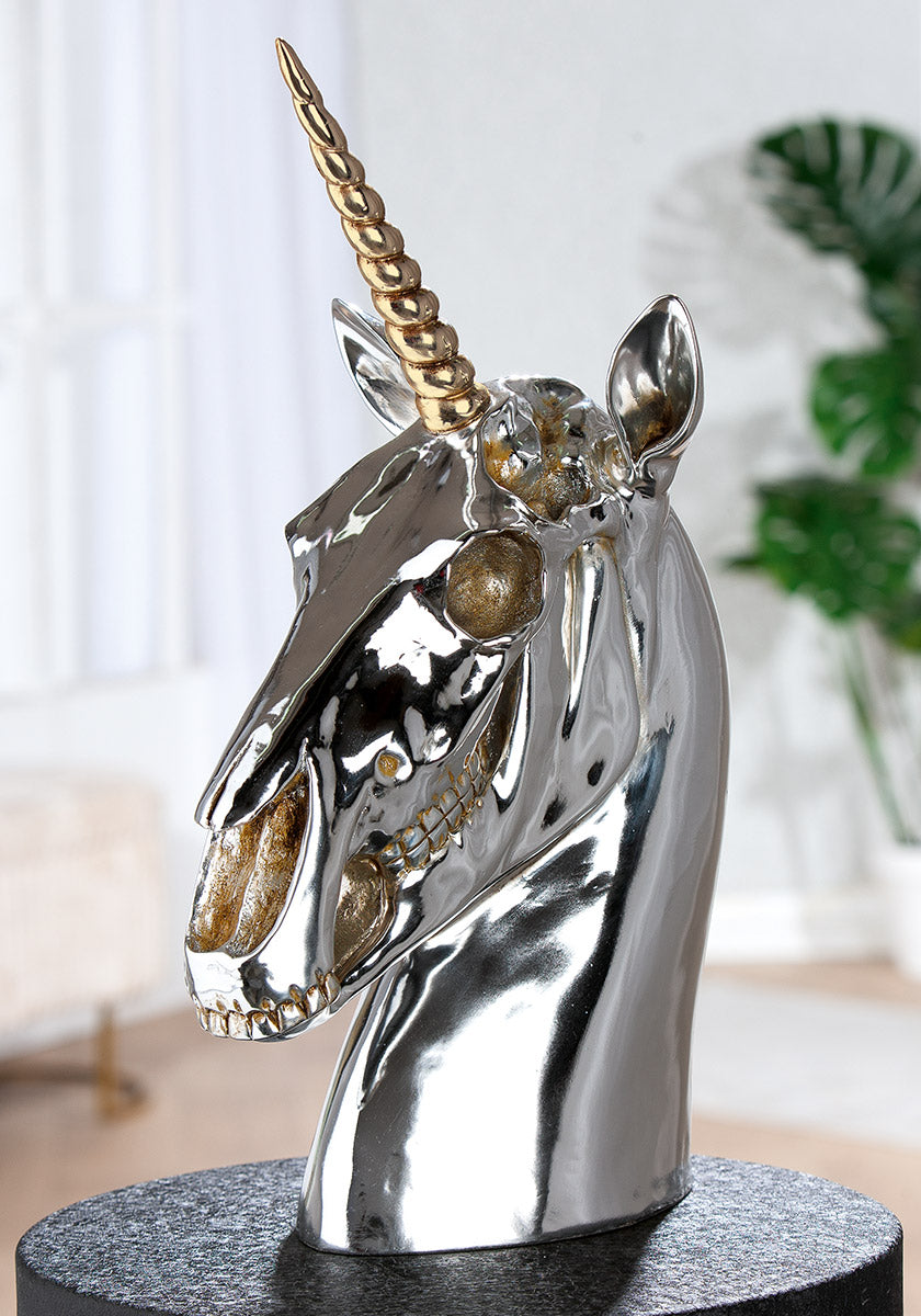 Silver Gilde Unicorn sculpture made of Aurex resin, detailed unicorn figurine with a realistic appearance and elegant finish.