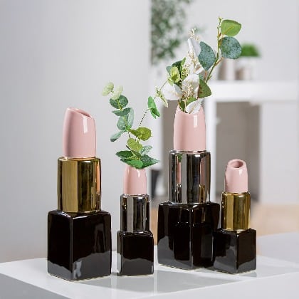 Pink and black ceramic Gilde vase with gold accents, 20cm tall, featuring a lipstick-inspired design from Milano.