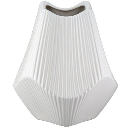 White Gilde Lamellen ceramic vase, 18cm tall, with a modern, textured design and a smooth finish.