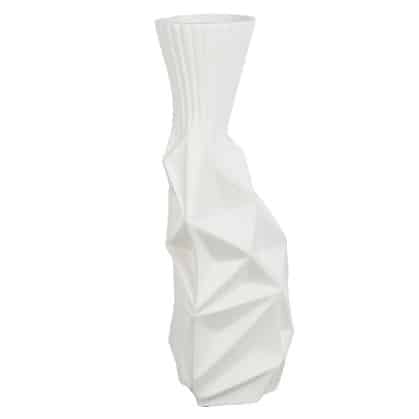 White ceramic Gilde vase, 44cm tall, with a smooth, modern design, ideal for floral arrangements or decorative displays.