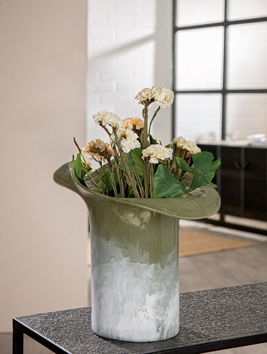 Green Gilde Glassart Ambos vase, 30cm tall, with a smooth glass finish and elegant shape, perfect for decorative floral arrangements.