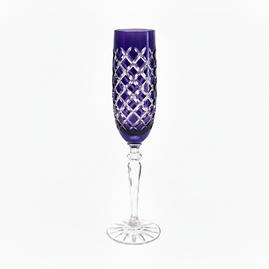 Violet Kolglass Julia champagne flute with 150ml capacity, elegant glassware for celebratory drinks, detailed close-up image