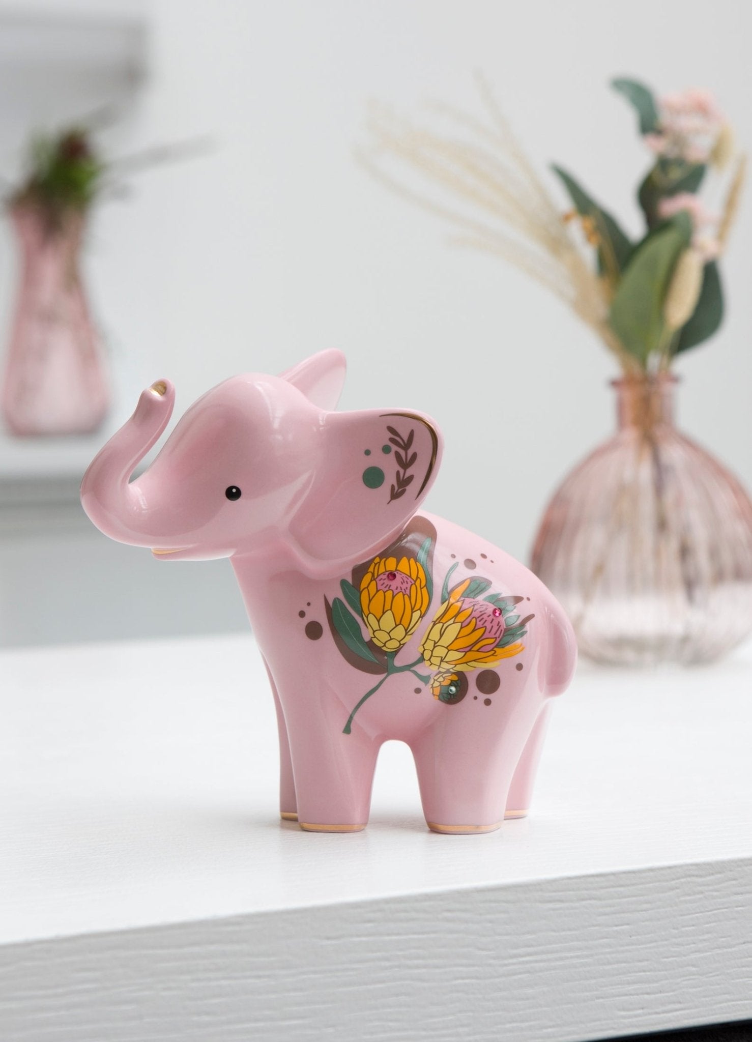 Goebel Figurine Elephant Wanjala 15cm -Goebel
