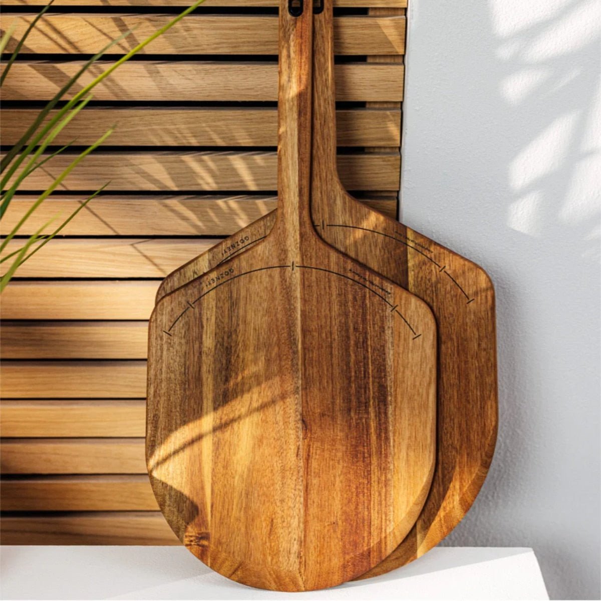 Gozney Acacia Wood Pizza Peel M -Gozney
