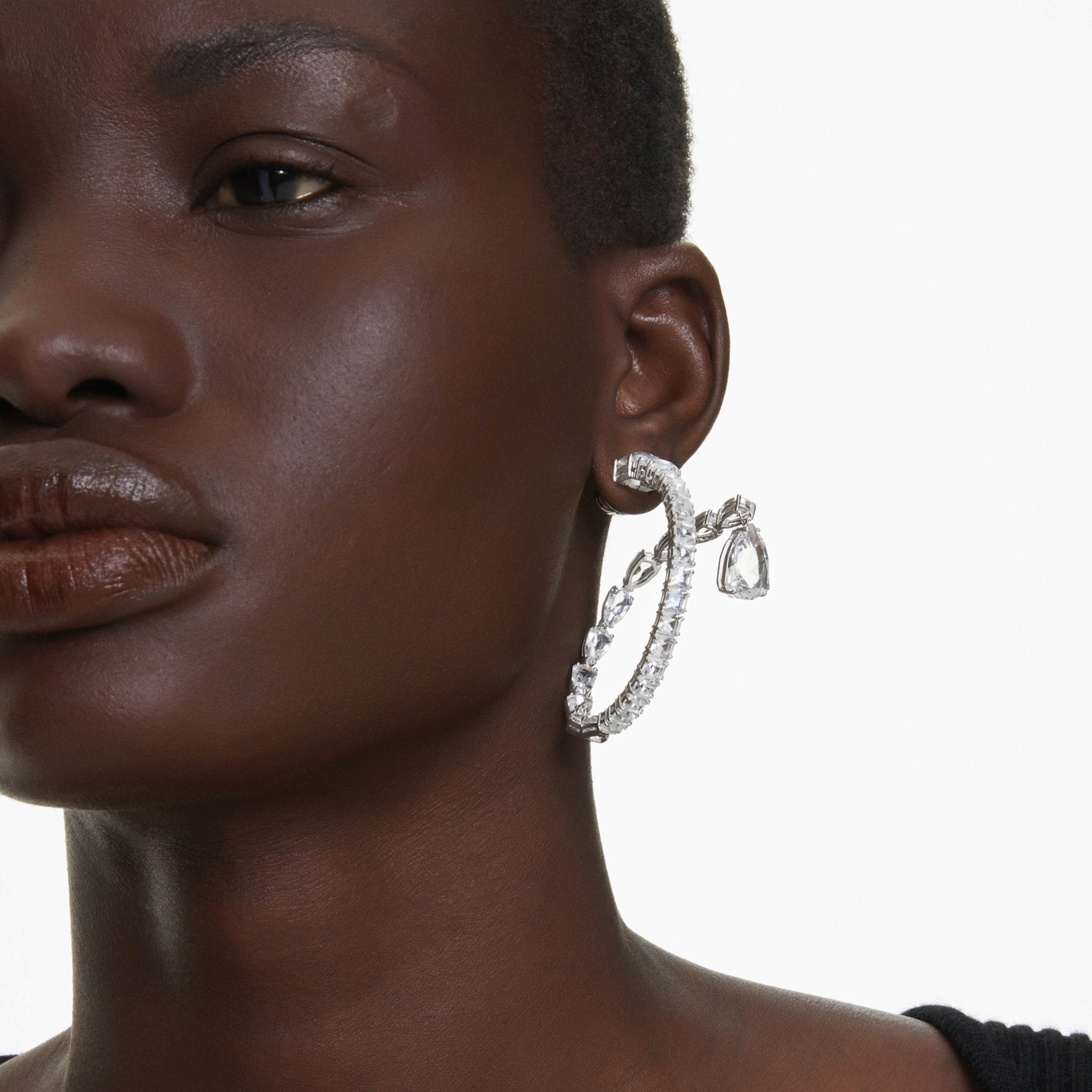 Matrix hoop earrings Mixed cuts, White, Rhodium plated -Swarovski