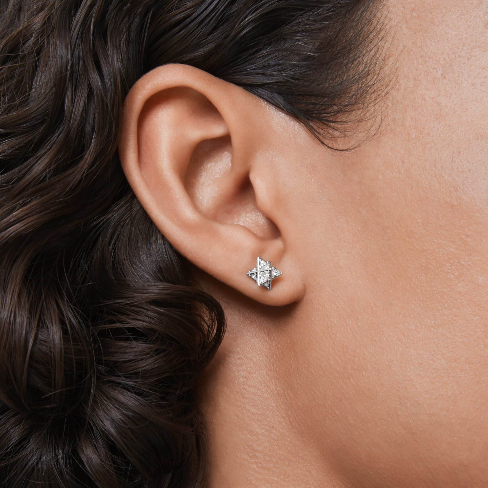 Swarovski Dextera Stud Earrings Round Cut, Star, White, Rhodium Plated -Swarovski