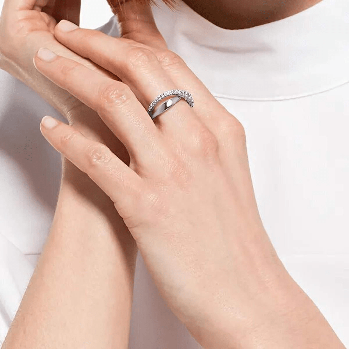 Swarovski Twist Ring, Round Cut, White, Rhodium plated -Swarovski