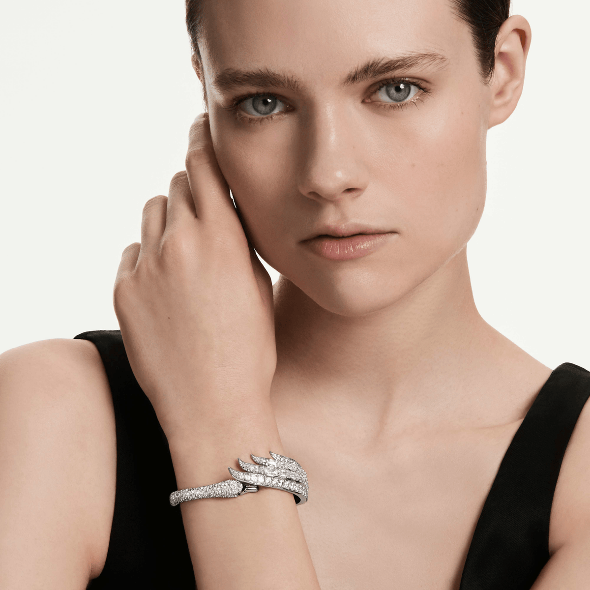 Vienna bangle, Mixed cuts, Swan, White, Rhodium plated -Swarovski